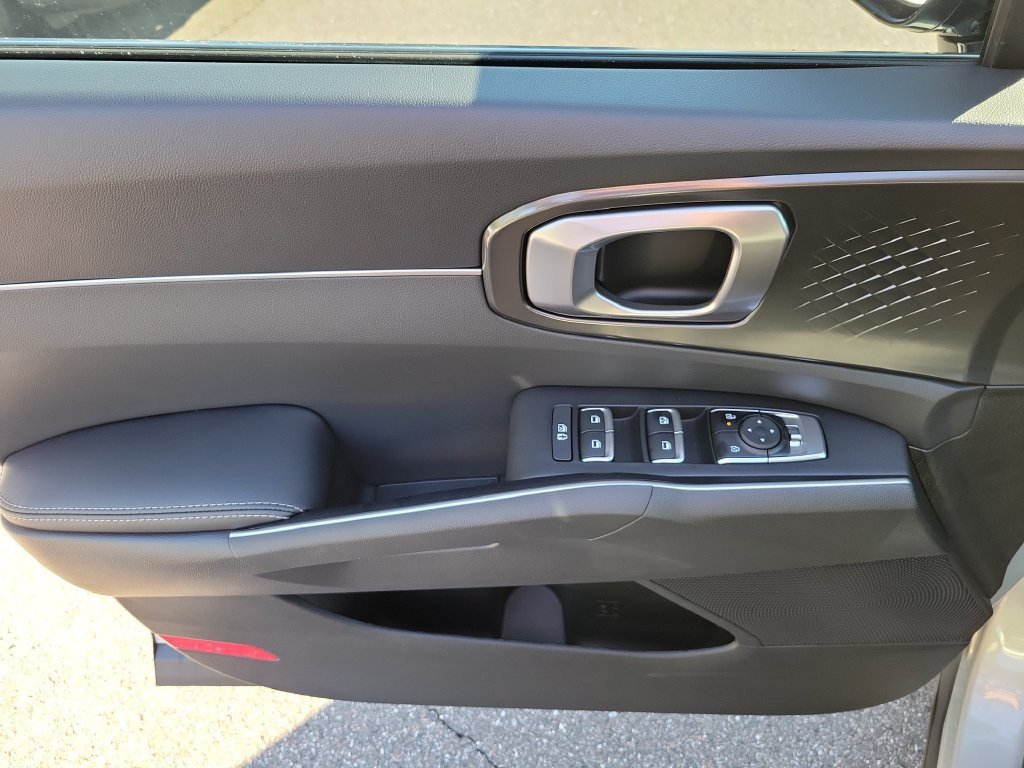New 2026 Kia Sorento LX FWD image 17