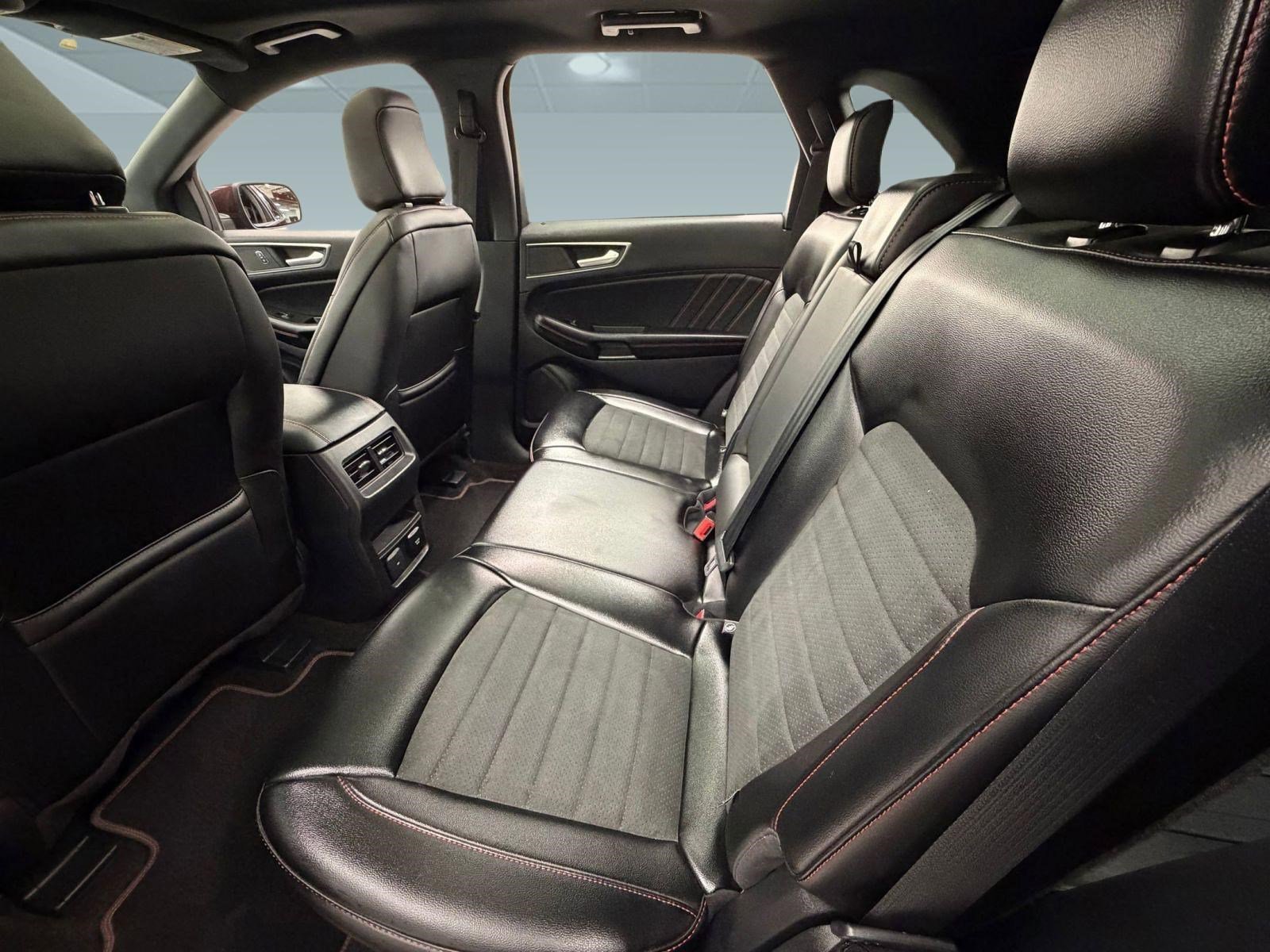 Used 2020 Ford Edge ST-Line image 21