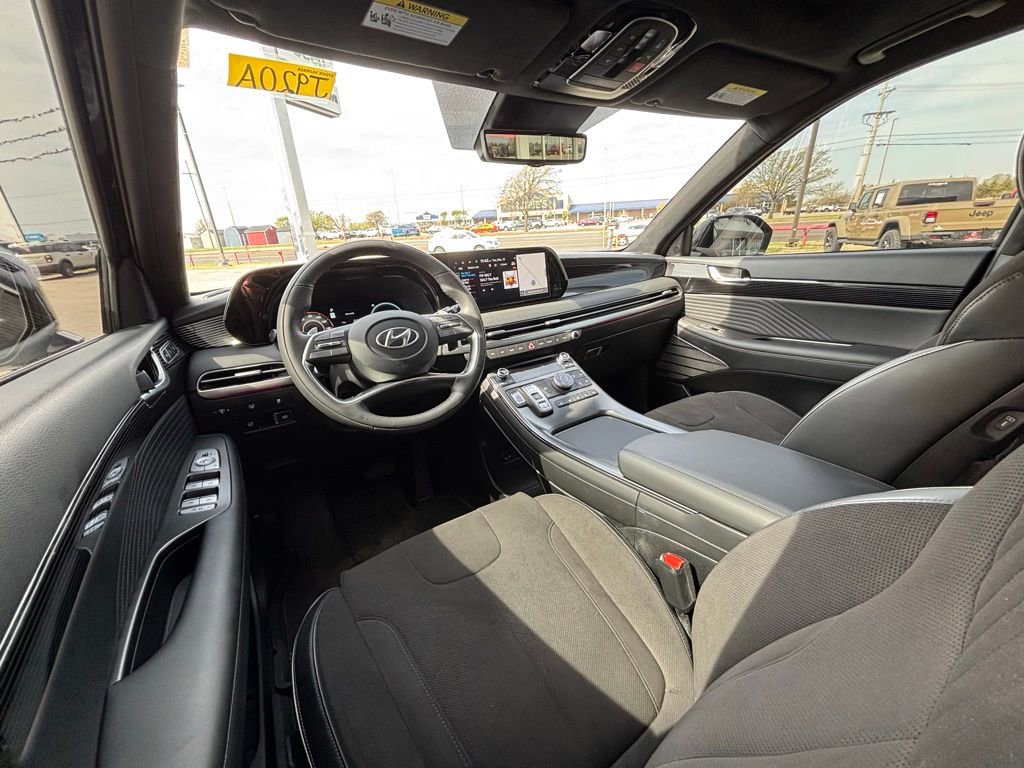 Used 2025 Hyundai Palisade Calligraphy image 14
