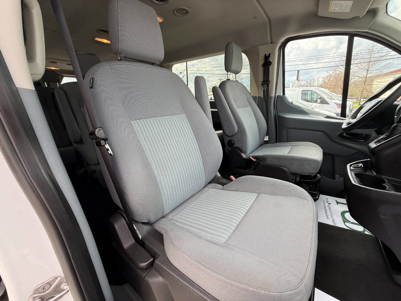 Used 2019 Ford Transit 350 XLT RWD image 28