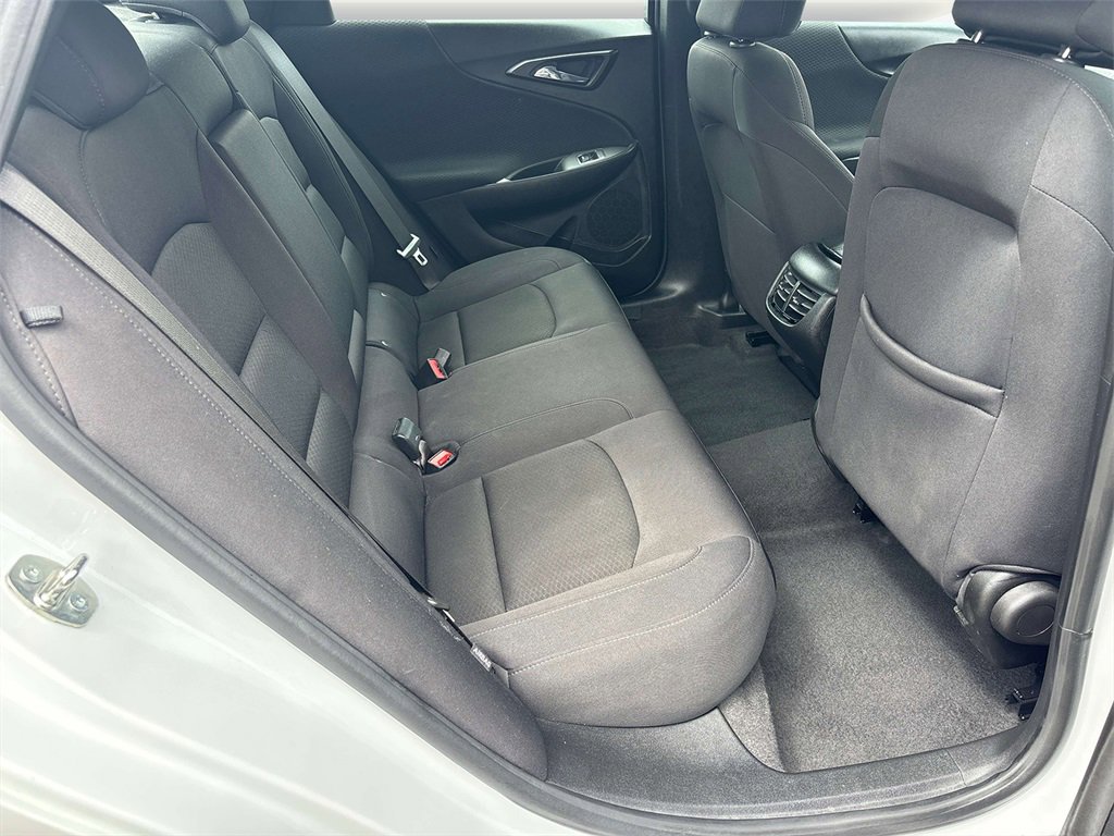 Used 2023 Chevrolet Malibu LT image 13
