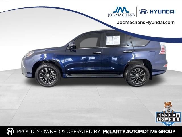 Used 2023 Lexus GX 460 Premium w/ Premium Package image 2