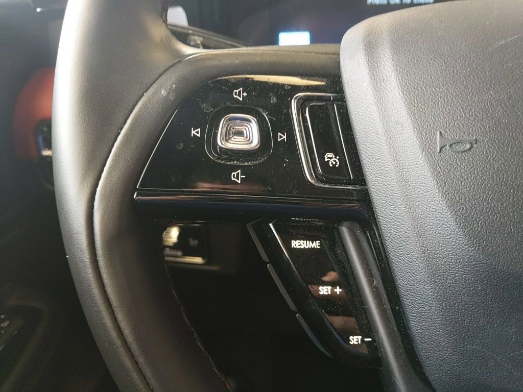 Certified 2025 Lincoln Corsair Grand Touring AWD/4WD image 16