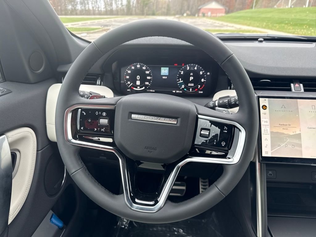 New 2025 Land Rover Discovery Sport Dynamic SE AWD/4WD image 19
