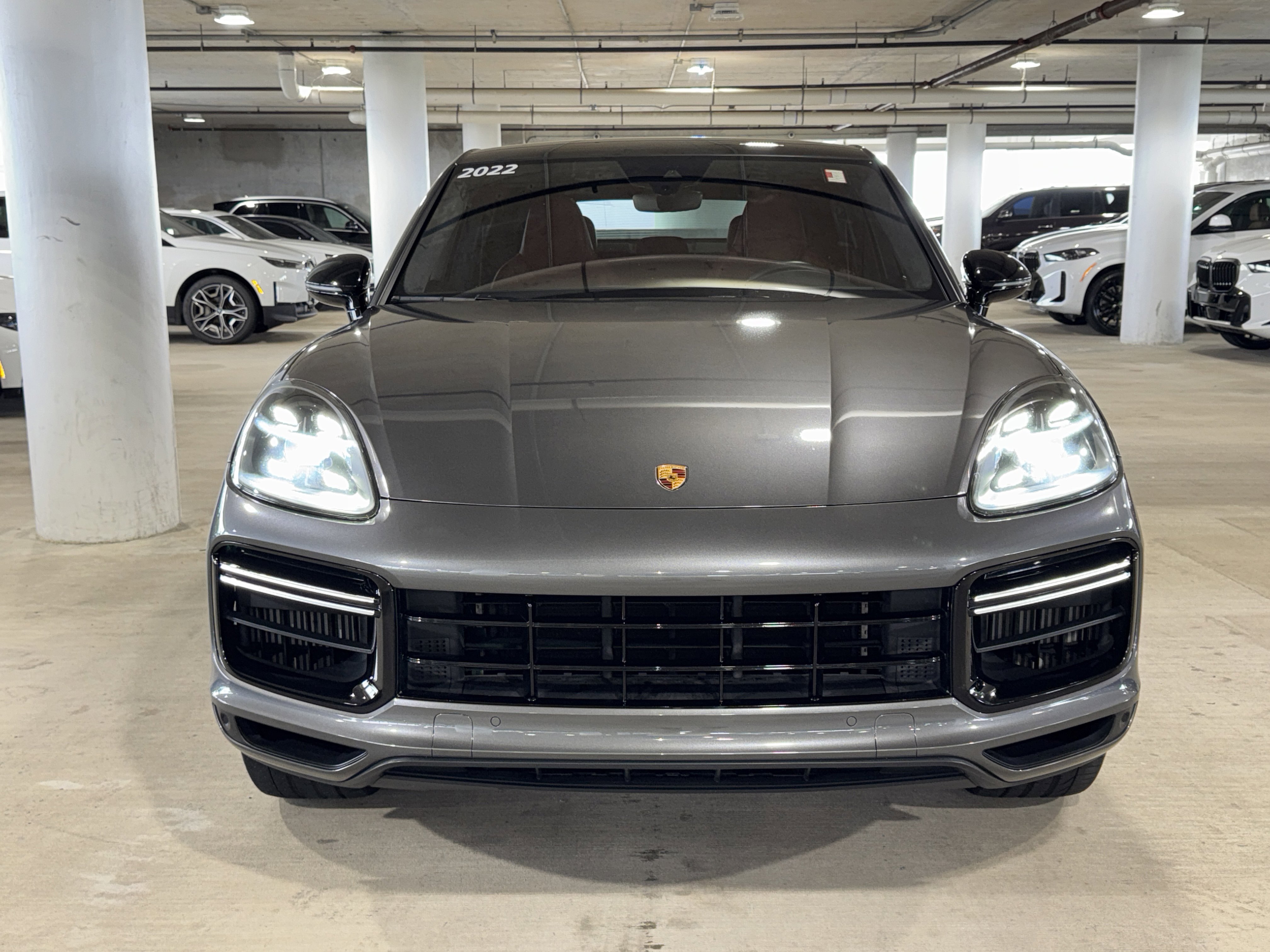 Used 2022 Porsche Cayenne Turbo image 3