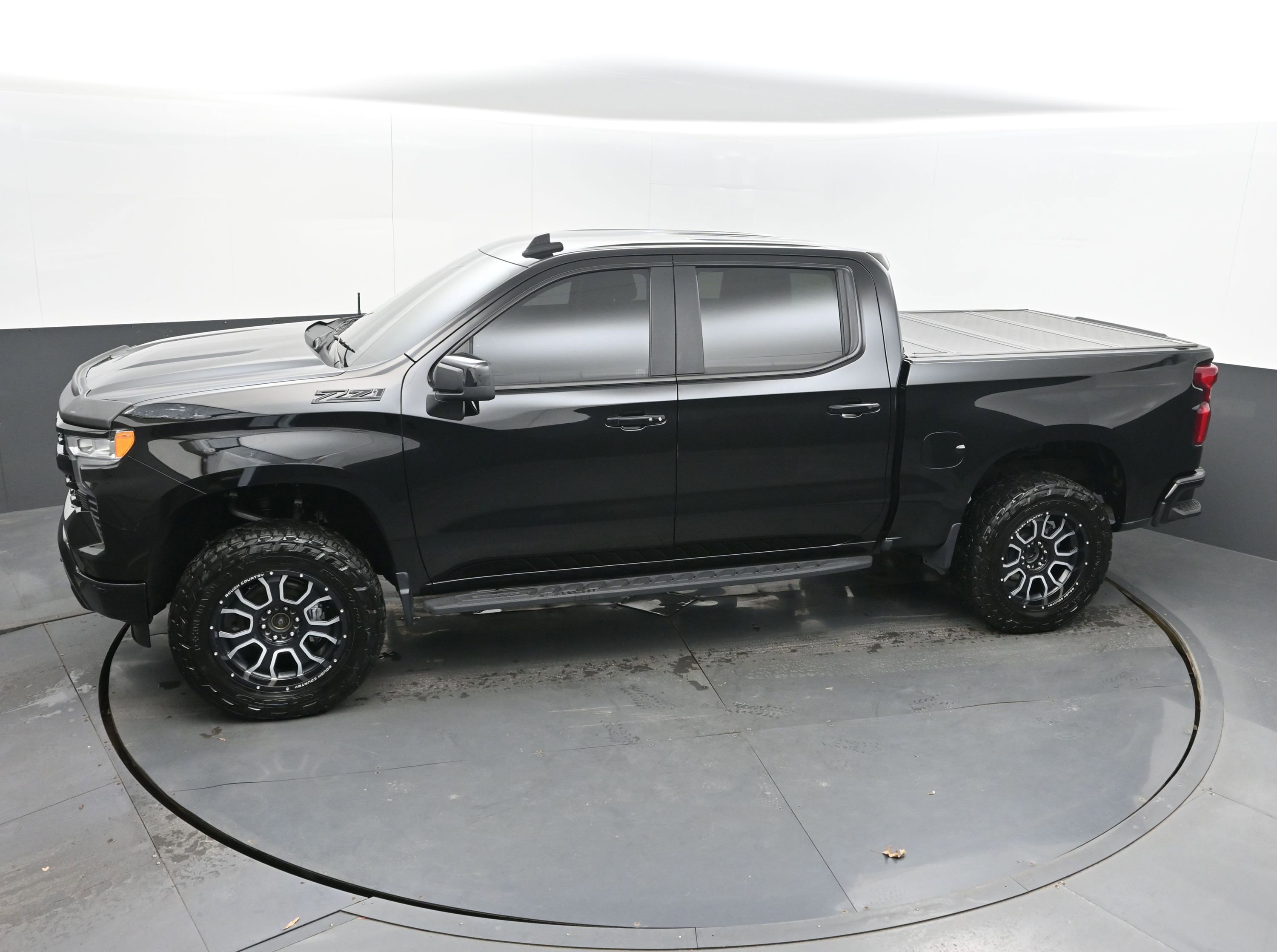 Used 2023 Chevrolet Silverado 1500 RST w/ Z71 Off-Road Package image 25