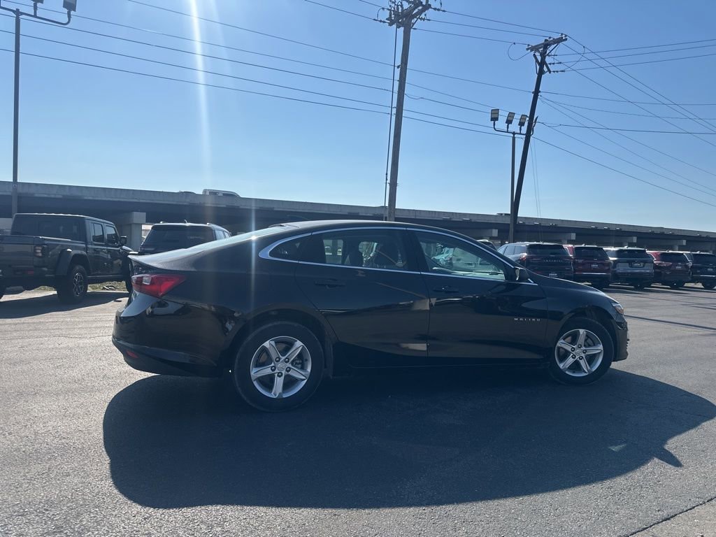 Used 2024 Chevrolet Malibu LT FWD image 7
