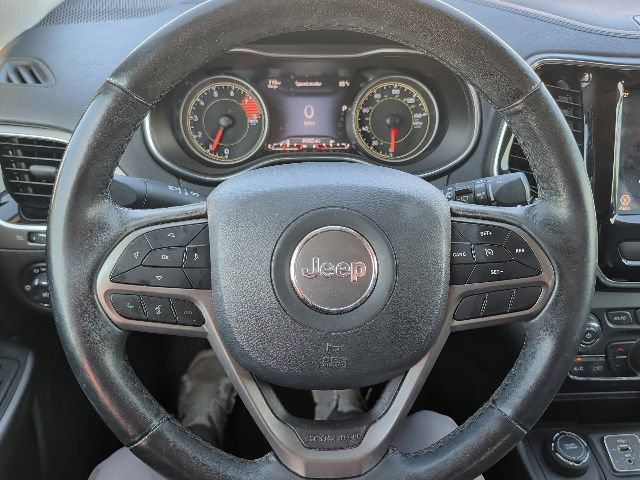 Used 2019 Jeep Cherokee Limited AWD/4WD image 17