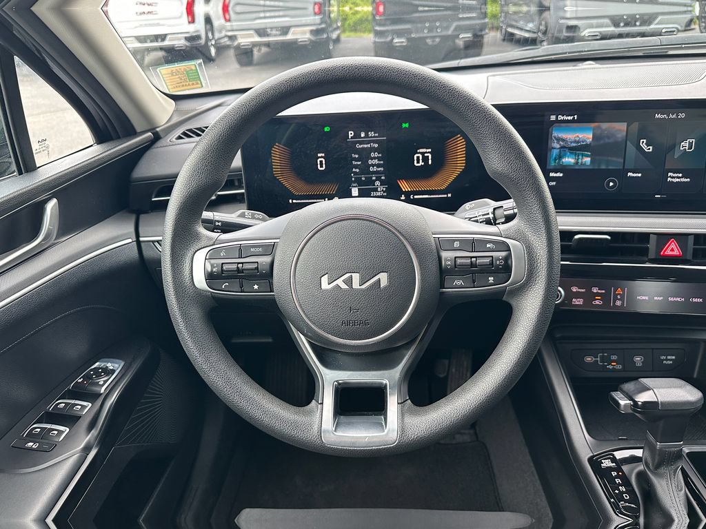Used 2025 Kia K5 LXS FWD image 12