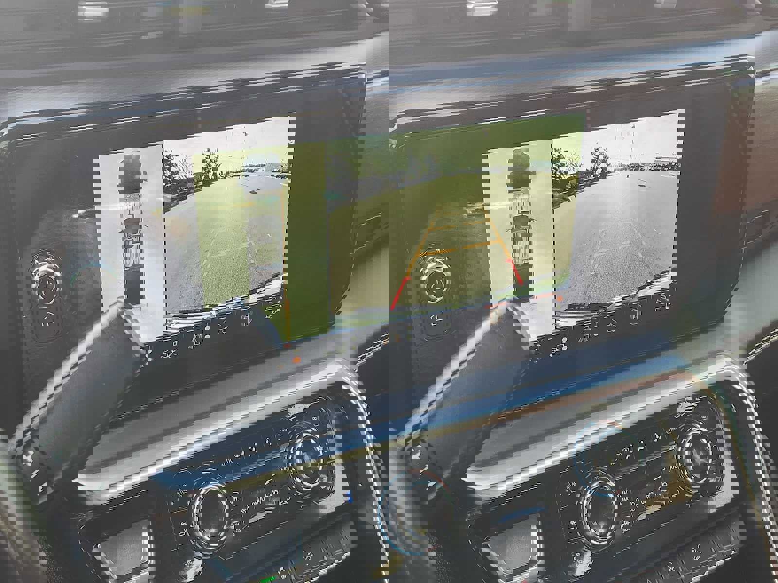 Used 2024 GMC Sierra 3500 Denali Ultimate image 22