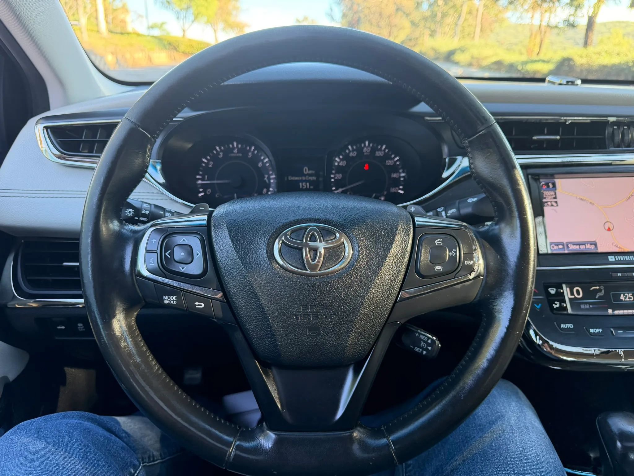 Used 2013 Toyota Avalon Limited FWD image 22