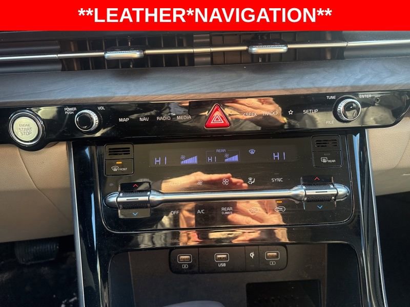 Used 2023 Kia Carnival EX FWD image 16