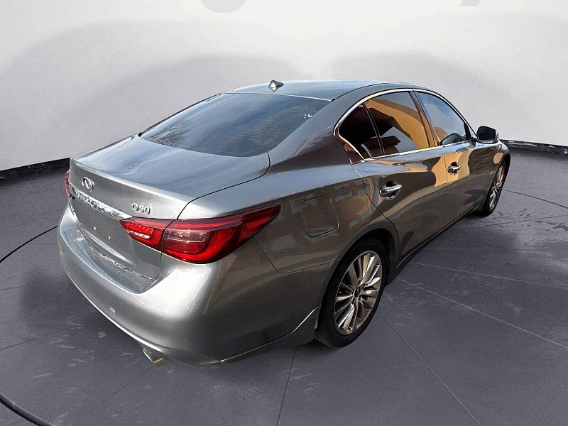 Used 2019 INFINITI Q50 Luxe w/ Essential Package (3.0T Luxe) AWD/4WD image 5