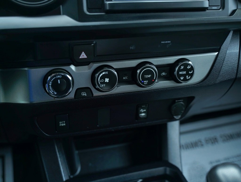 Used 2019 Toyota Tacoma SR w/ SR Convenience Package image 16