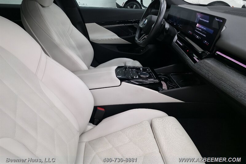 Used 2024 BMW 530i w/ M Sport Package RWD image 34