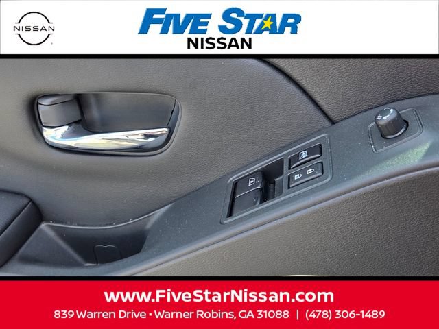 Used 2025 Nissan Frontier SV RWD image 28