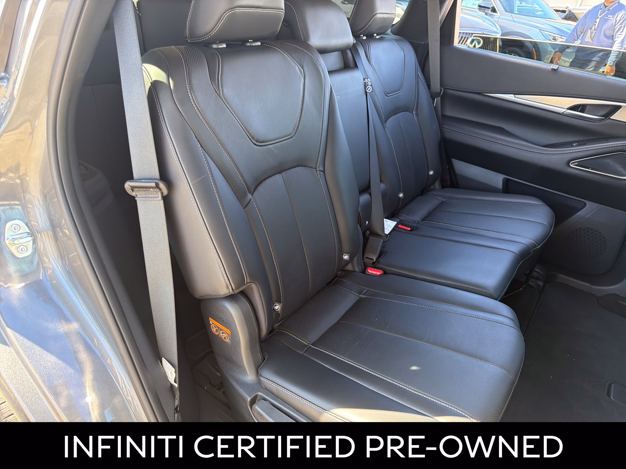 Certified 2025 INFINITI QX60 Luxe w/ Vision Package AWD/4WD image 38