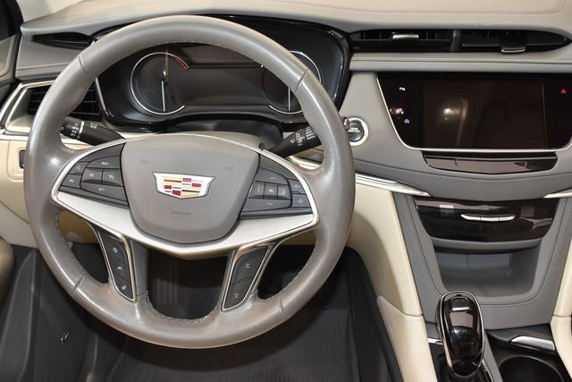 Used 2022 Cadillac XT5 Premium Luxury w/ LPO, Floor Liner Package AWD/4WD image 16