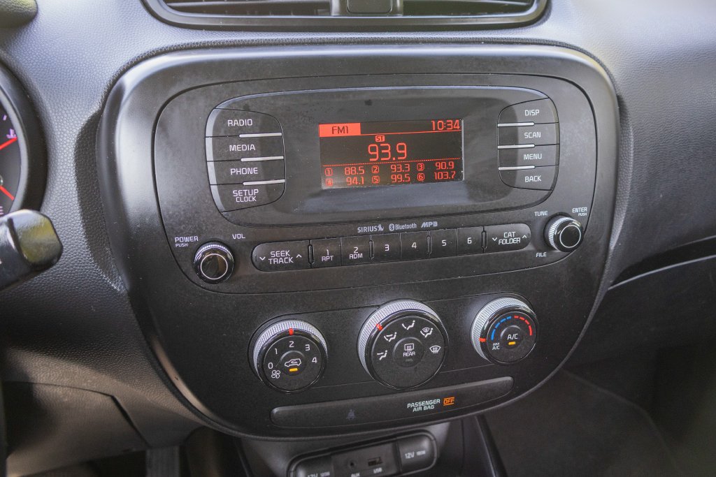 Used 2014 Kia Soul FWD image 19