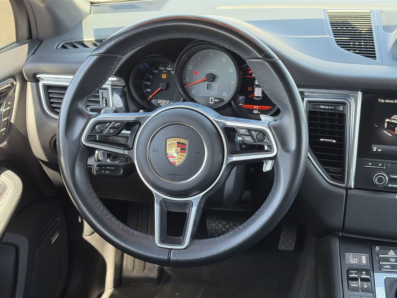 Used 2017 Porsche Macan S AWD/4WD image 13