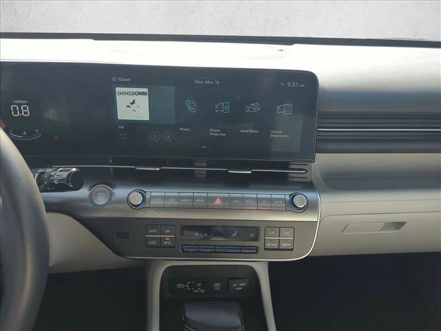 Used 2025 Hyundai Kona SEL image 13