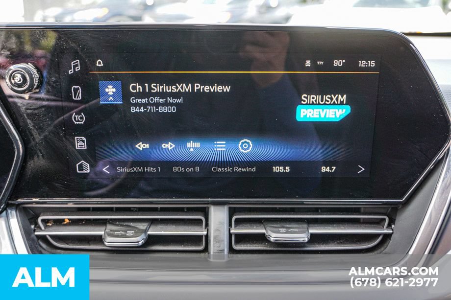 Used 2025 Chevrolet Trax LT FWD image 36