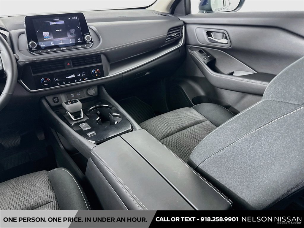 Certified 2026 Nissan Rogue SV FWD image 21