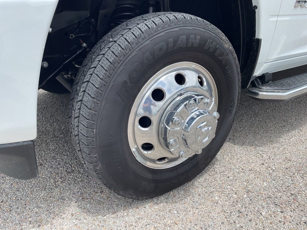 Used 2024 RAM 3500 Laramie w/ Towing Technology Group AWD/4WD image 10