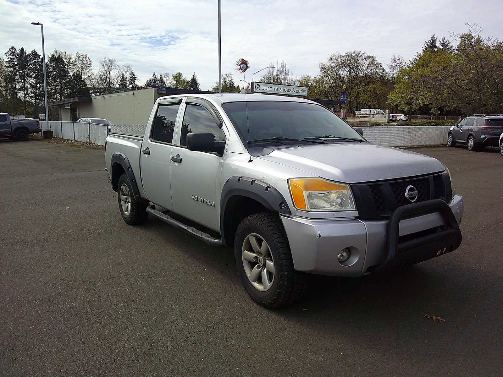 Used 2014 Nissan Titan S image 7