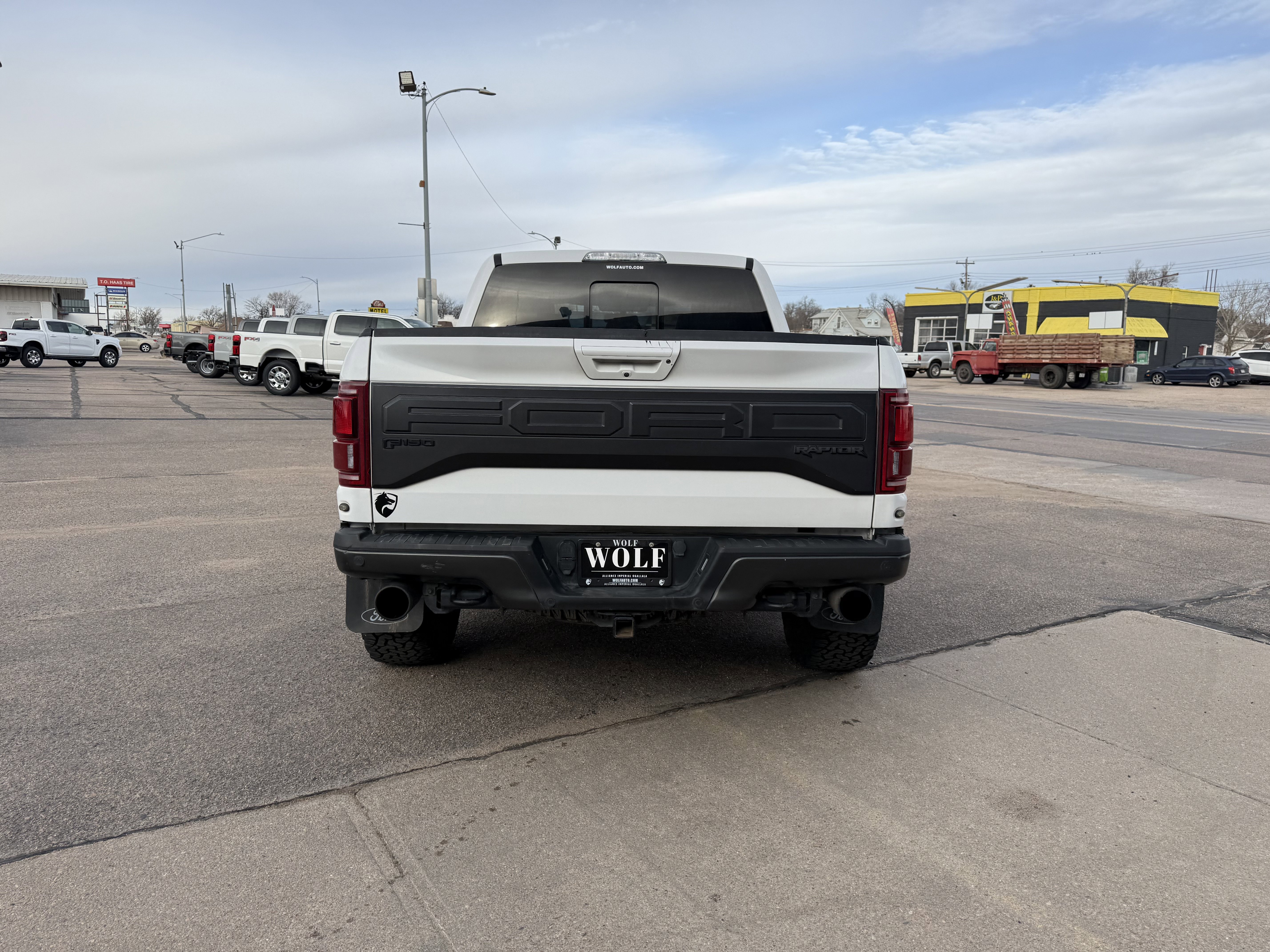 Used 2017 Ford F150 Raptor w/ Equipment Group 802A Luxury image 7