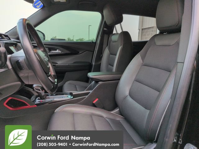 Used 2021 Chevrolet TrailBlazer RS w/ Convenience Package AWD/4WD image 23