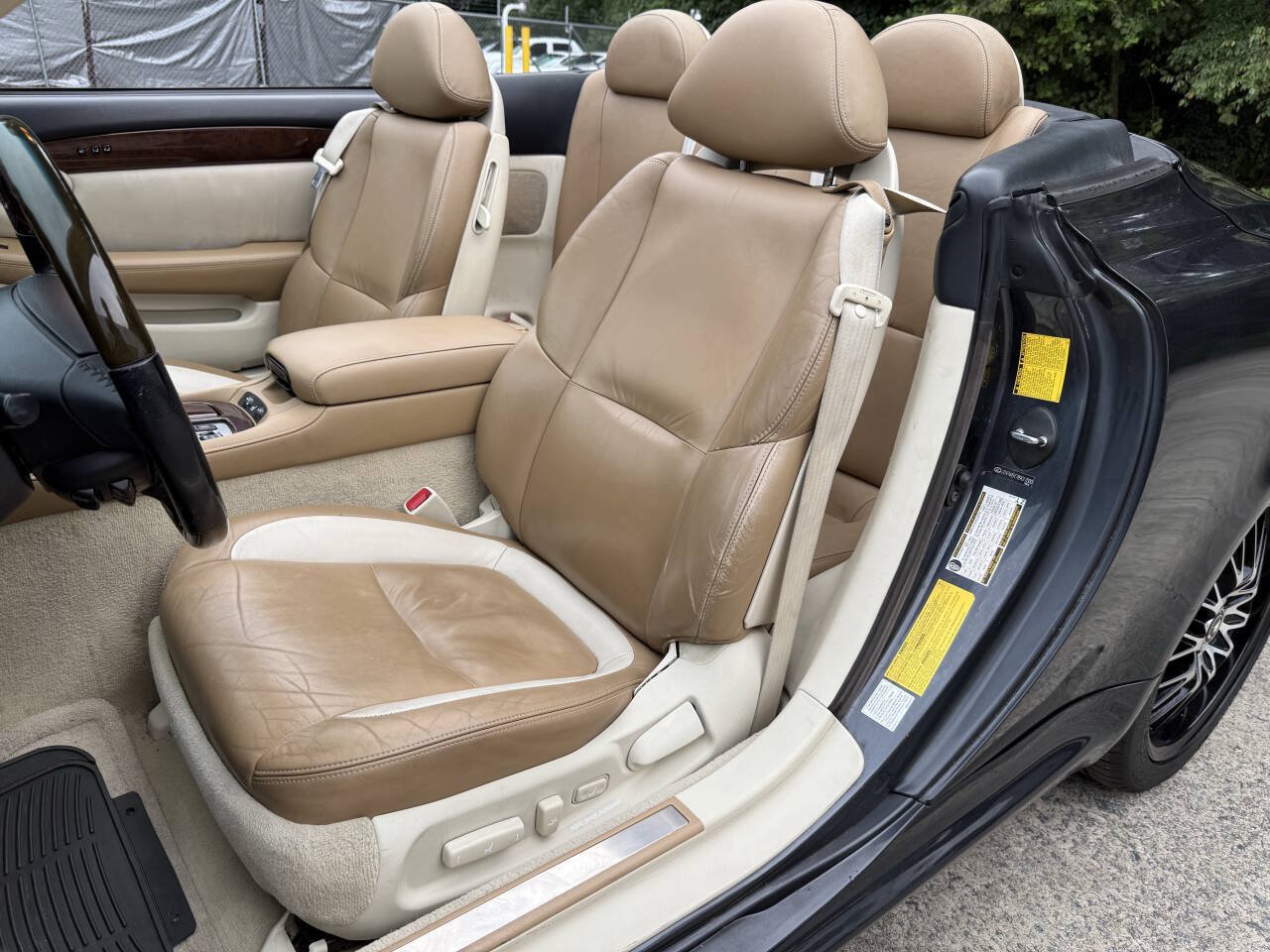 Used 2008 Lexus SC 430 Convertible RWD image 2