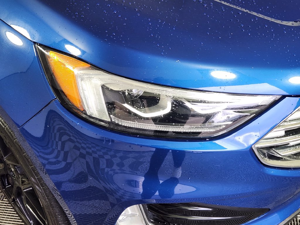 Used 2022 Ford Edge Titanium w/ Equipment Group 301A AWD/4WD image 10