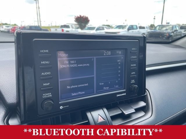 Used 2022 Toyota RAV4 LE image 14