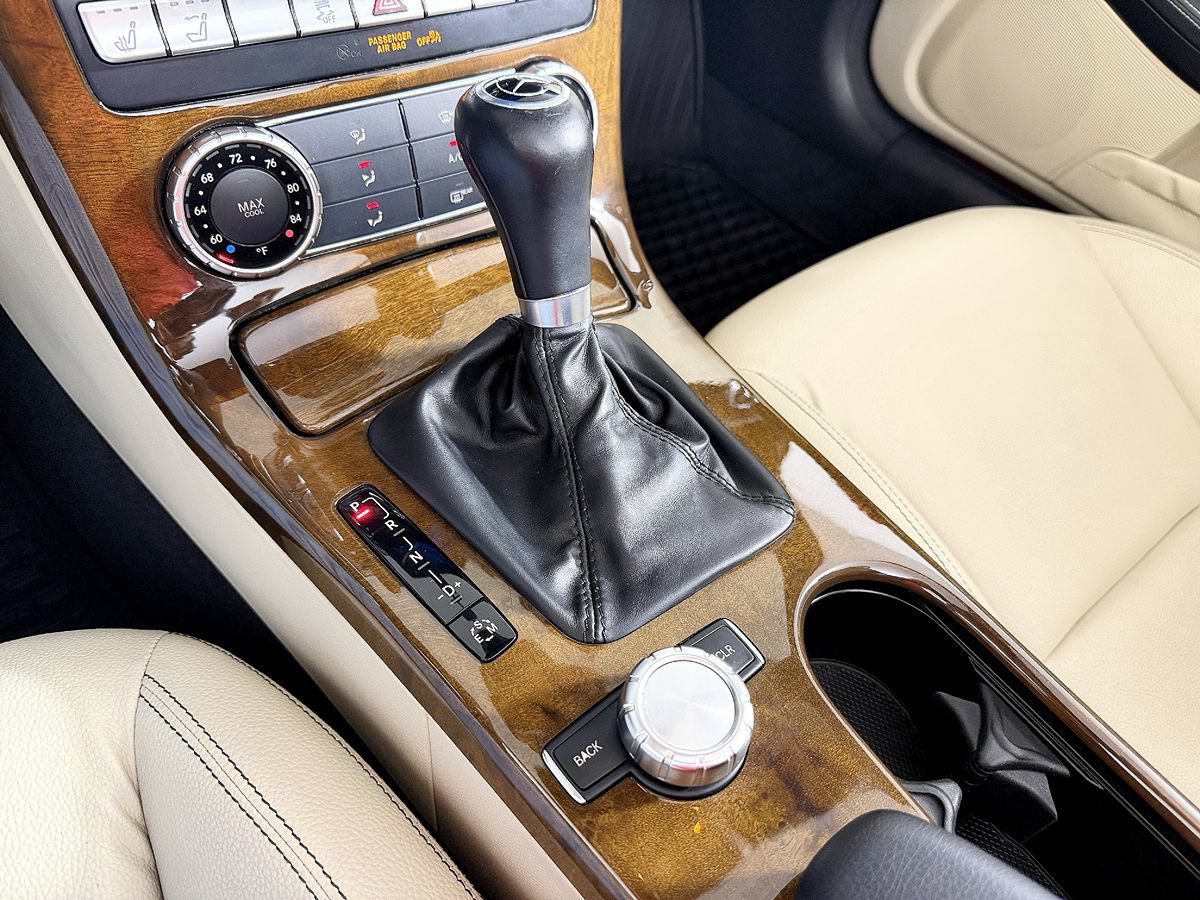 Used 2015 Mercedes-Benz SLK 250 image 53