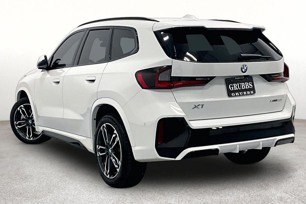 Used 2026 BMW X1 xDrive28i w/ M Sport Package AWD/4WD image 15