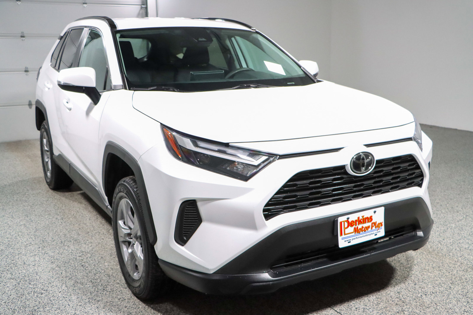 Used 2024 Toyota RAV4 XLE image 5