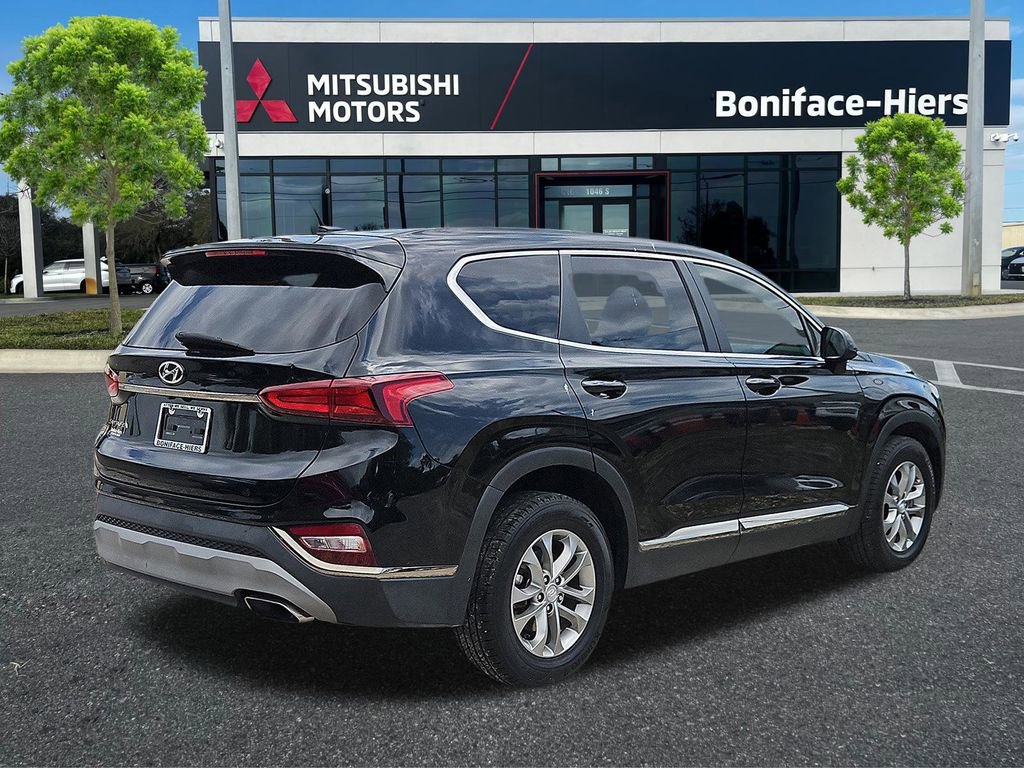 Used 2019 Hyundai Santa Fe SE FWD image 4