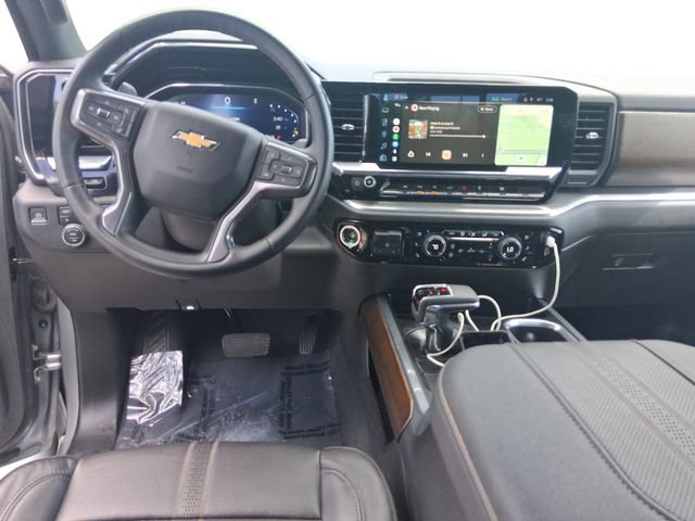 Used 2024 Chevrolet Silverado 1500 High Country w/ Technology Package AWD/4WD image 12