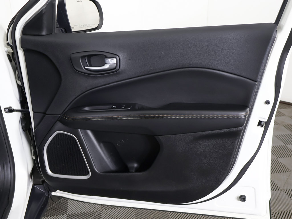 Used 2019 Jeep Compass Latitude FWD image 20
