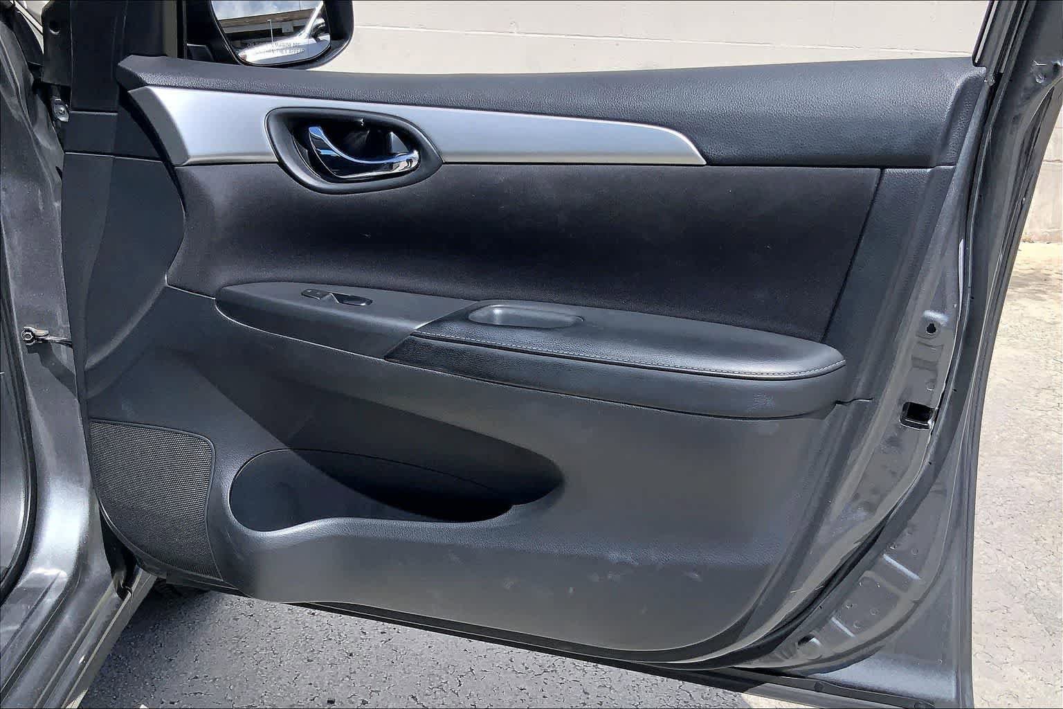 Used 2019 Nissan Sentra S FWD image 28