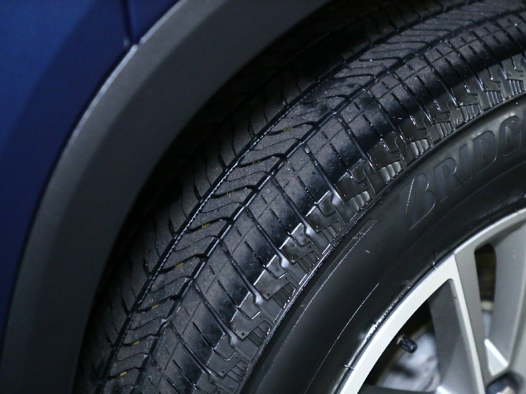 Used 2023 Chevrolet Traverse LT image 35