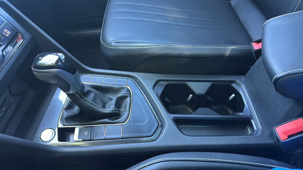 Certified 2022 Volkswagen Tiguan SE FWD image 15