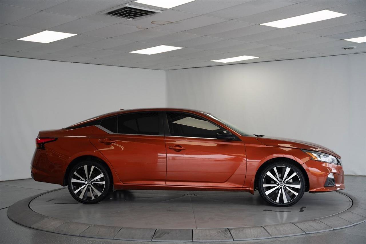 Used 2022 Nissan Altima 2.5 SR AWD/4WD image 8