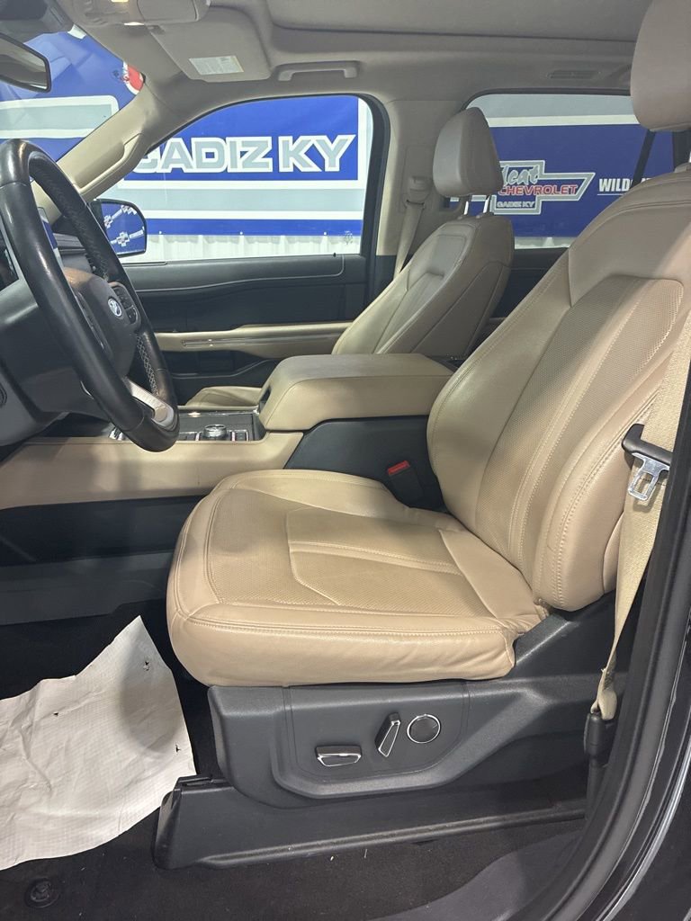 Used 2023 Ford Expedition Limited AWD/4WD image 11