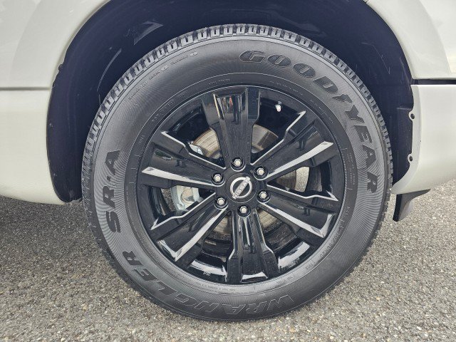 Certified 2023 Nissan Titan SV w/ SV Convenience Package AWD/4WD image 9