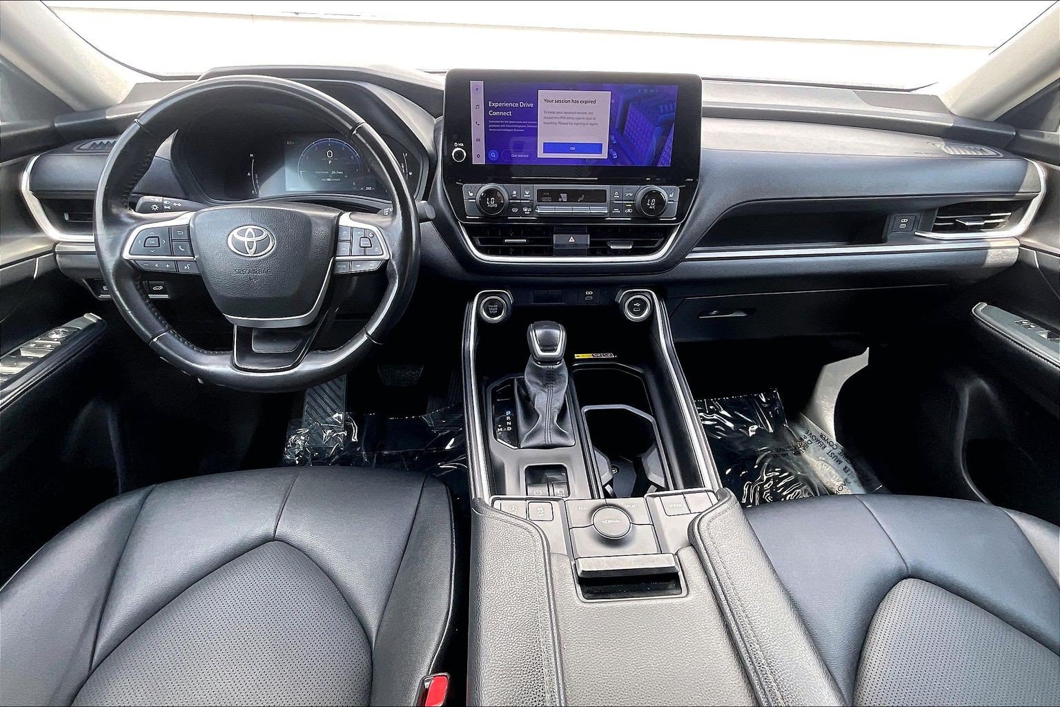 Used 2025 Toyota Grand Highlander FWD image 19