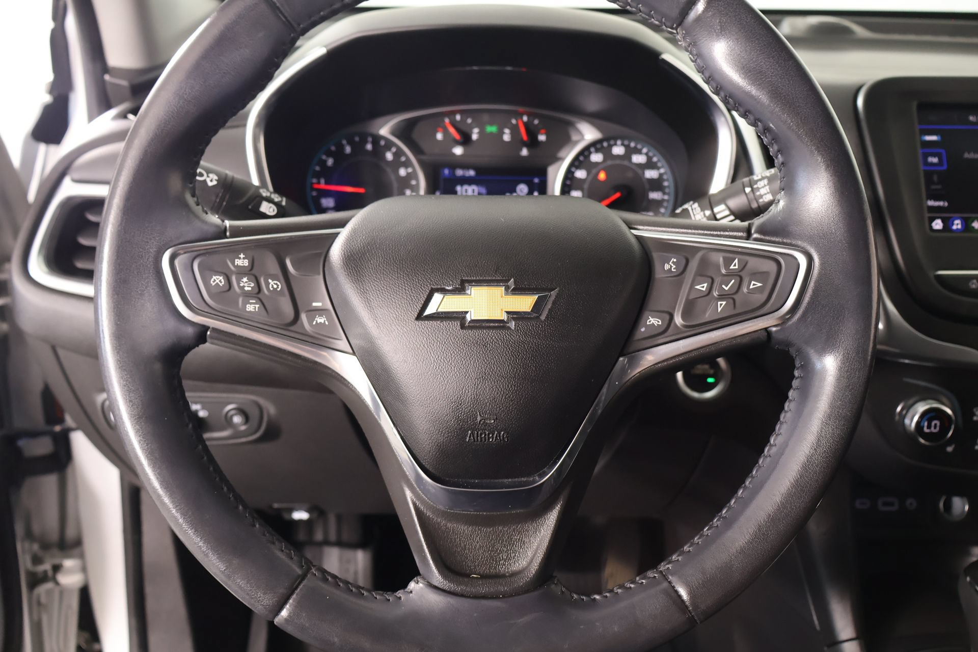 Used 2021 Chevrolet Equinox LT FWD image 3