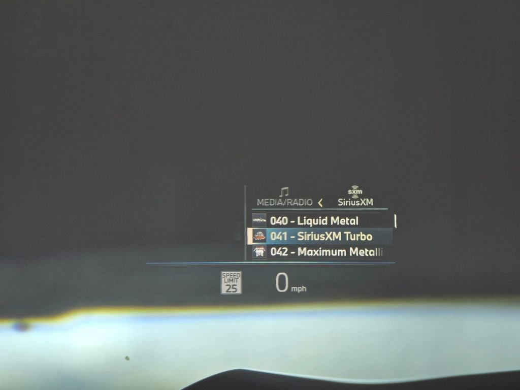 Certified 2025 BMW X5 xDrive40i w/ Executive Package image 40