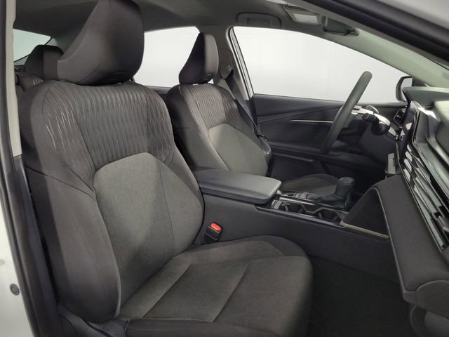 Used 2025 Toyota Camry LE FWD image 15